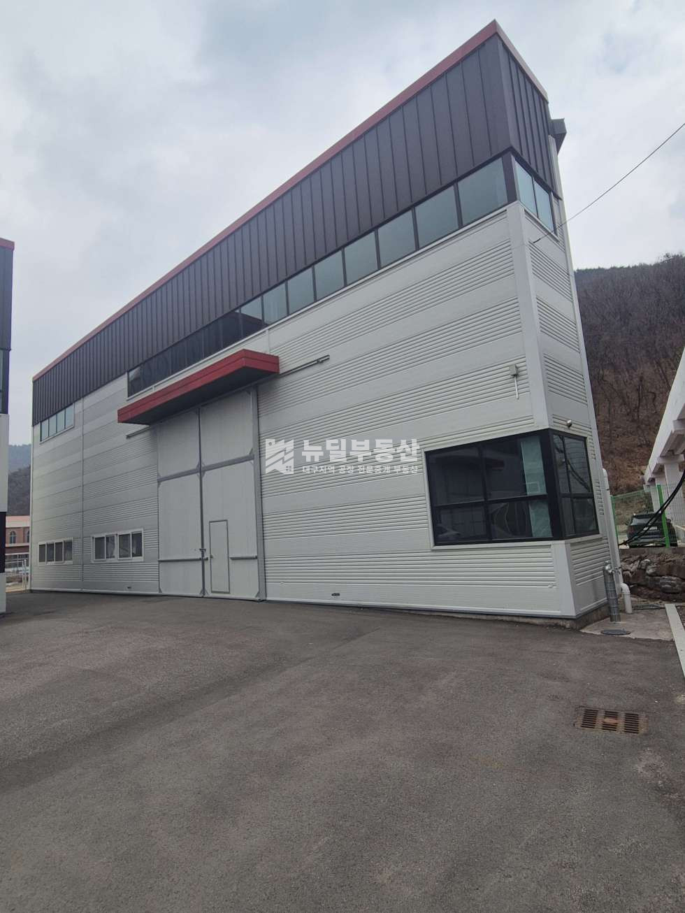 경북 칠곡군 가산면 천평리 2동 [임대] 칠곡 가산 / 신축/ 65평/ 8m /가산ic 2분/마당넓음 월세 매물번호 10234 사진 2